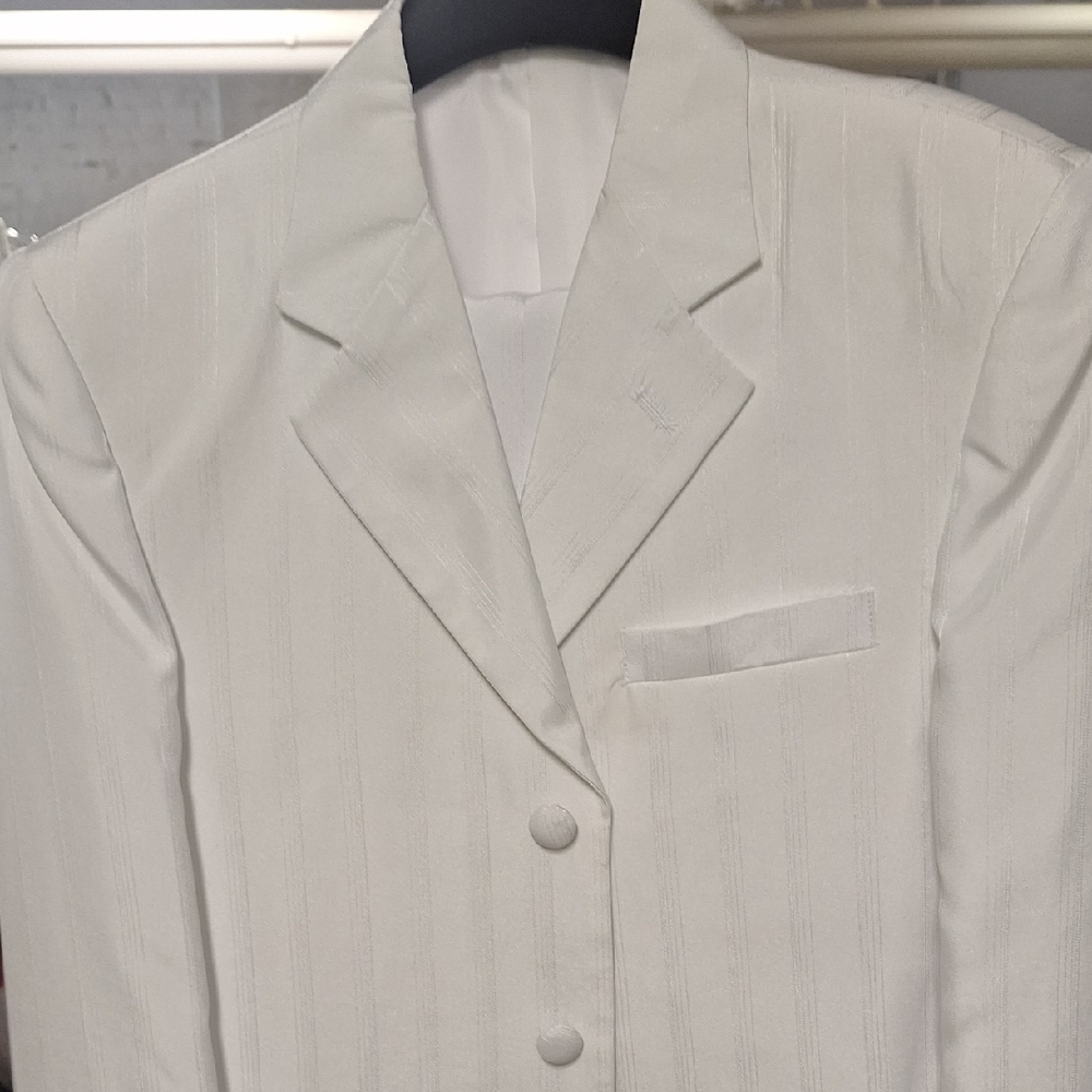 Elegant White Boys Suit